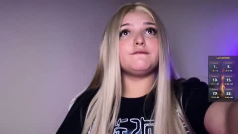 Snapshot of amandhaaa chatting on December 2024 10:51:02 PM Amandha online show from December 2024 10:51:02 PM