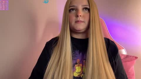 Snapshot of amandhaaa chatting on December 2024 11:59:02 PM Amandha online show from December 2024 11:59:02 PM