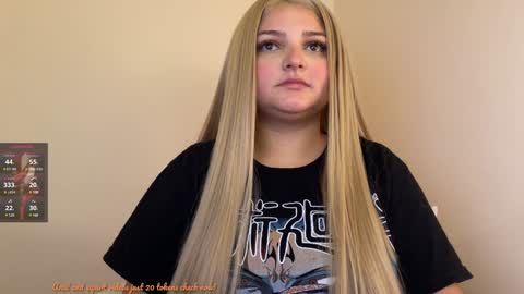 Snapshot of amandhaaa chatting on December 2024 07:32:02 PM Amandha online show from December 2024 07:32:02 PM