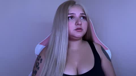 Snapshot of amandhaaa chatting on January 2025 09:11:02 PM Amandha online show from January 2025 09:11:02 PM