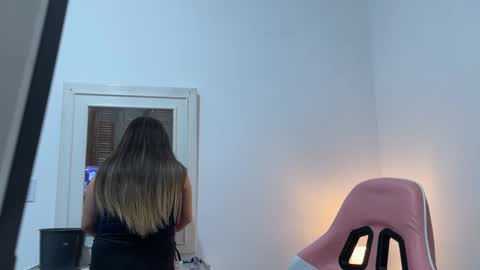 Snapshot of amandhaaa chatting on September 2025 02:18:01 PM Amandha online show from September 2025 02:18:01 PM