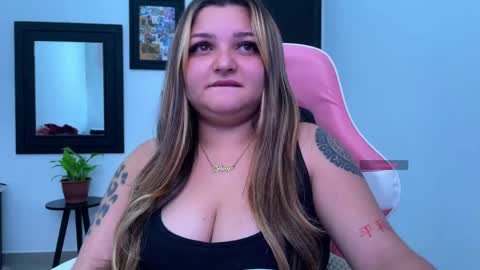 Snapshot of amandhaaa chatting on June 2026 03:17:01 PM Amandha online show from June 2026 03:17:01 PM