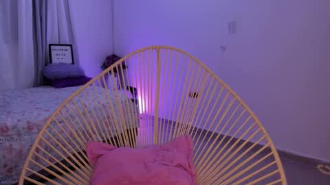 Amanda online show from September 2025 02:33:02 AM