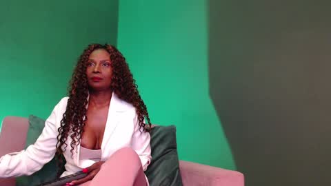 luna online show from January 2025 01:14:02 PM