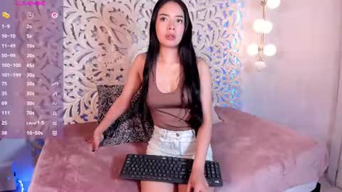 Snapshot of amara_rosee_ chatting on July 2026 11:25:01 AM Amara online show from July 2026 11:25:01 AM