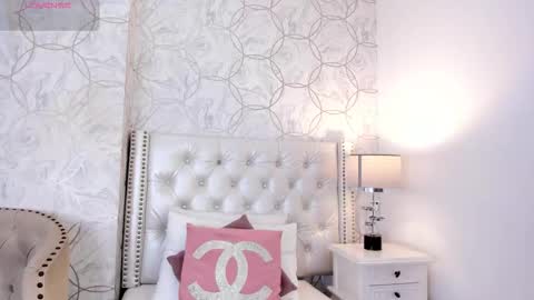 amara_rousse online show from February 2026 11:27:01 AM