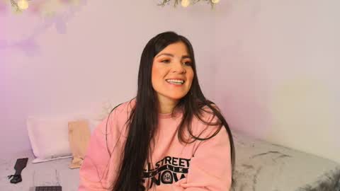 Amara Vega  online show from December 2025 07:56:02 AM