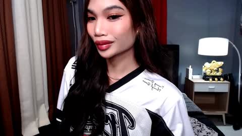 cute amara online show from March 2026 07:06:02 PM