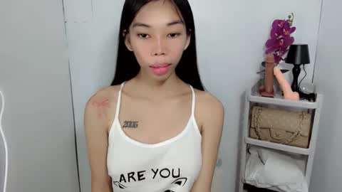 Snapshot of amarah_slut chatting on October 2025 10:11:02 PM Amarah online show from October 2025 10:11:02 PM