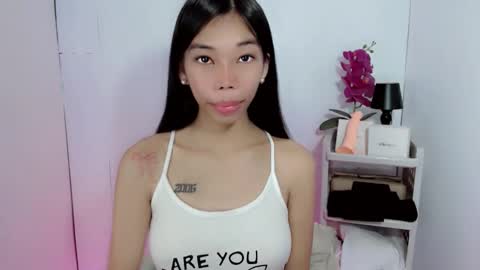 Snapshot of amarah_slut chatting on November 2025 09:25:02 PM Amarah online show from November 2025 09:25:02 PM