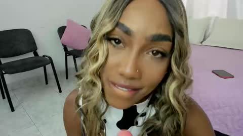 amaraluxe online show from November 2025 04:08:02 PM