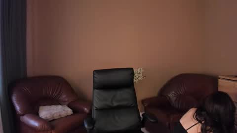 amateur_fitbabex online show from February 2026 07:45:01 AM