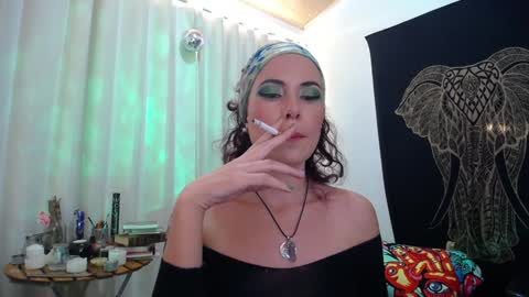 Snapshot of amatista_riveera chatting on January 2025 10:18:01 PM Amatista Next stream 9 DEC 1 PM COLOMBIAN TIME miss u and love u online show from January 2025 10:18:01 PM