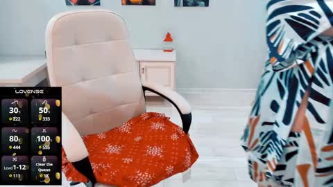 Snapshot of amazing_alina chatting on February 2025 03:16:01 PM Alina online show from February 2025 03:16:01 PM