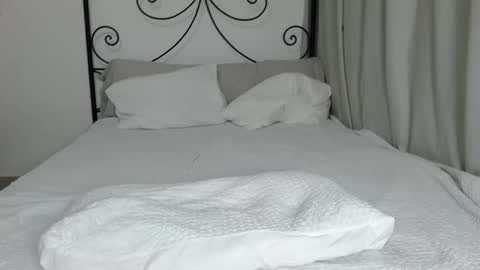 amazingsexygirl online show from March 2026 01:01:01 AM