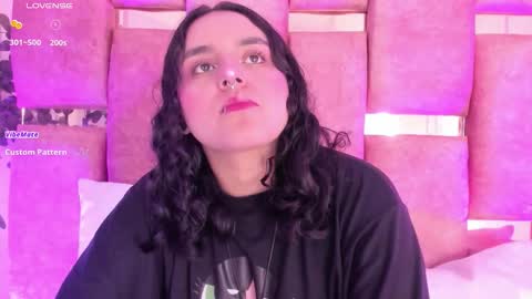 Snapshot of ambar_devon chatting on November 2025 06:50:01 PM online show from November 2025 06:50:01 PM