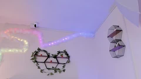 ambar_gh1 online show from March 2026 09:10:01 PM