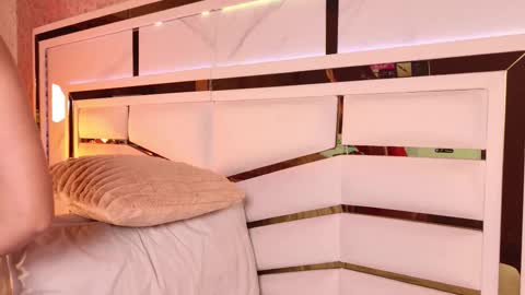 Julieta  online show from September 2025 11:59:01 AM