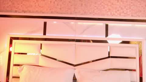 Julieta  online show from October 2025 11:42:01 AM