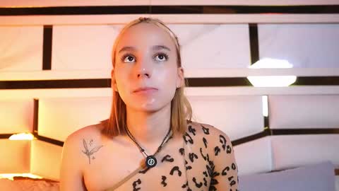 Julieta  online show from February 2026 12:09:01 PM