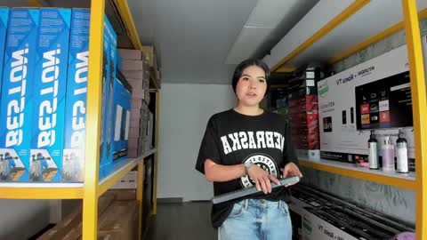 Ambarina  online show from April 2026 11:04:02 AM