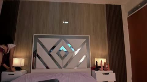 ambarsweet_as online show from November 2025 08:44:01 PM