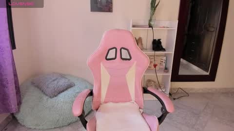 ambarthompson1 online show from February 2025 10:01:01 PM