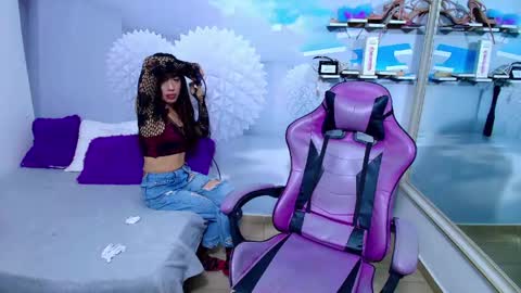 Snapshot of ambel_rose chatting on May 2026 04:09:02 AM ambel_rose online show from May 2026 04:09:02 AM