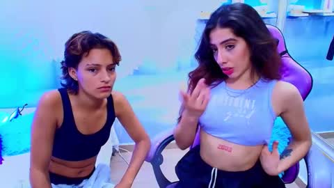 Snapshot of ambel_rose chatting on May 2026 01:03:02 AM ambel_rose online show from May 2026 01:03:02 AM