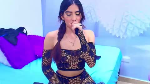 Snapshot of ambel_rose chatting on May 2026 10:38:02 PM ambel_rose online show from May 2026 10:38:02 PM