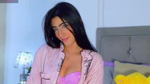 amber_bull online show from May 2026 10:19:02 AM