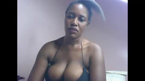 amber_cutie2 online show from April 2026 02:04:01 AM