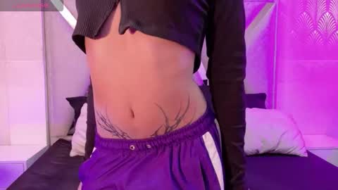 Amber online show from September 2025 09:40:02 PM