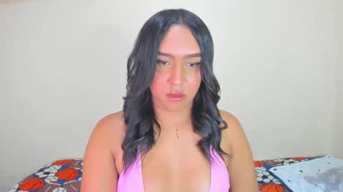 Snapshot of amber_lee20 chatting on September 2025 09:48:01 PM LUISA online show from September 2025 09:48:01 PM