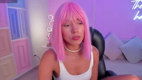 Snapshot of ambercolors_ chatting on November 2025 07:48:02 PM Amber online show from November 2025 07:48:02 PM