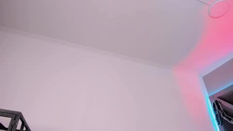 Amber  online show from December 2025 11:28:02 AM