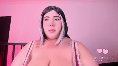 Snapshot of amberinihoffman chatting on July 2026 11:57:02 AM Amber online show from July 2026 11:57:02 AM