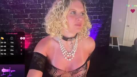 Snapshot of amberjade_aj chatting on July 2026 12:37:02 AM Amber Jade online show from July 2026 12:37:02 AM