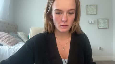 Amber online show from November 2025 08:14:01 PM