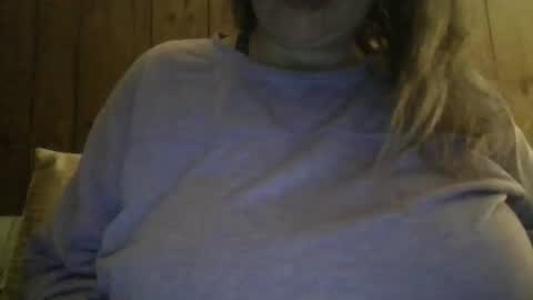 Snapshot of amberlixen chatting on May 2026 02:07:02 AM amberlixen online show from May 2026 02:07:02 AM
