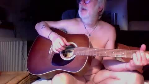 Snapshot of amberr11 chatting on December 2025 11:23:01 PM Amberr11 online show from December 2025 11:23:01 PM