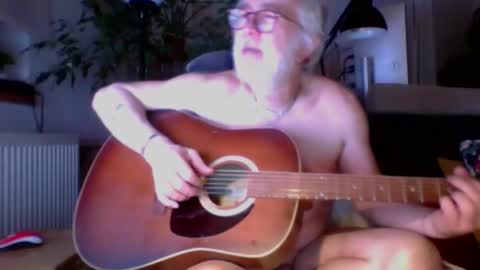 Snapshot of amberr11 chatting on January 2026 11:43:02 PM Amberr11 online show from January 2026 11:43:02 PM