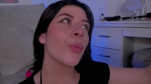 Snapshot of amberredzee chatting on December 2024 10:01:02 PM Amber Redzee online show from December 2024 10:01:02 PM