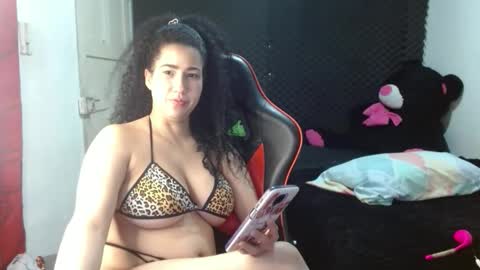 ambersweettie198098 online show from April 2026 01:20:02 AM