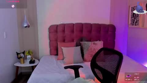 Snapshot of amberthomsonn chatting on June 2026 10:15:01 AM Amber online show from June 2026 10:15:01 AM