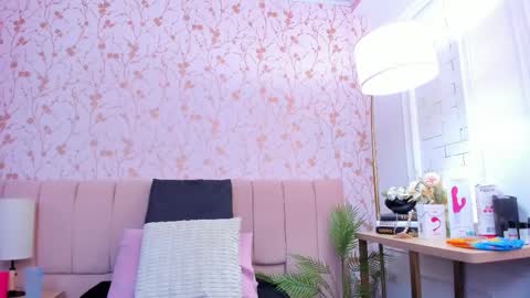 Amelia Adams online show from November 2025 07:15:01 PM