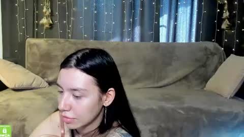 Snapshot of amelia_skyy chatting on June 2026 03:27:02 AM Anna online show from June 2026 03:27:02 AM