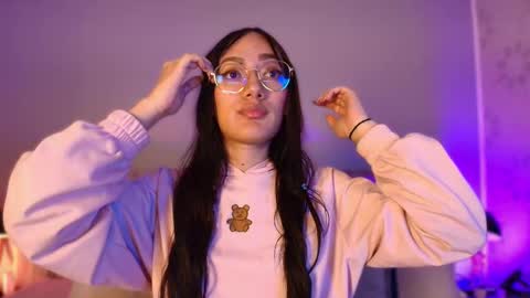 lia online show from October 2025 12:06:01 PM
