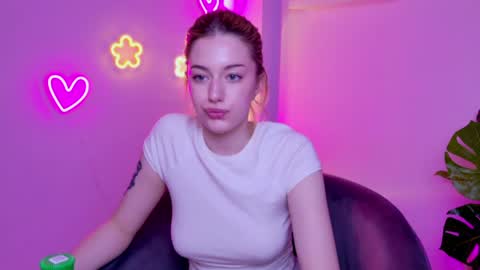 Amelia online show from April 2026 04:46:01 AM