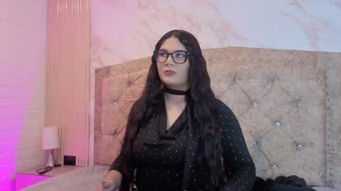 AMELIA CASTELL  online show from March 2026 11:28:02 AM